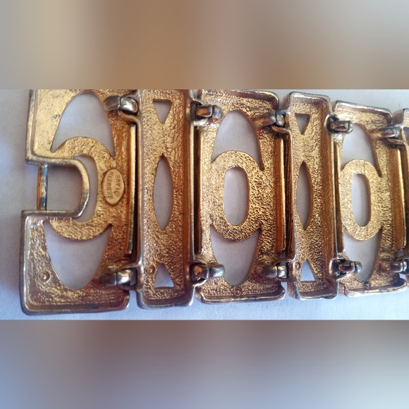 Kenneth Lane Signed Gold Tone VTG Oval Panel Link Heavy Statement Bracelet - Picture 15 of 15